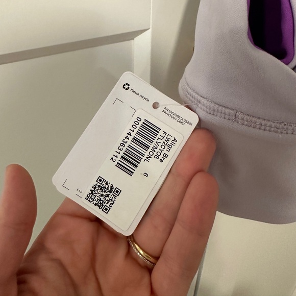 NWT lululemon Align reversible bra | size 6 | magenta - Picture 6 of 6